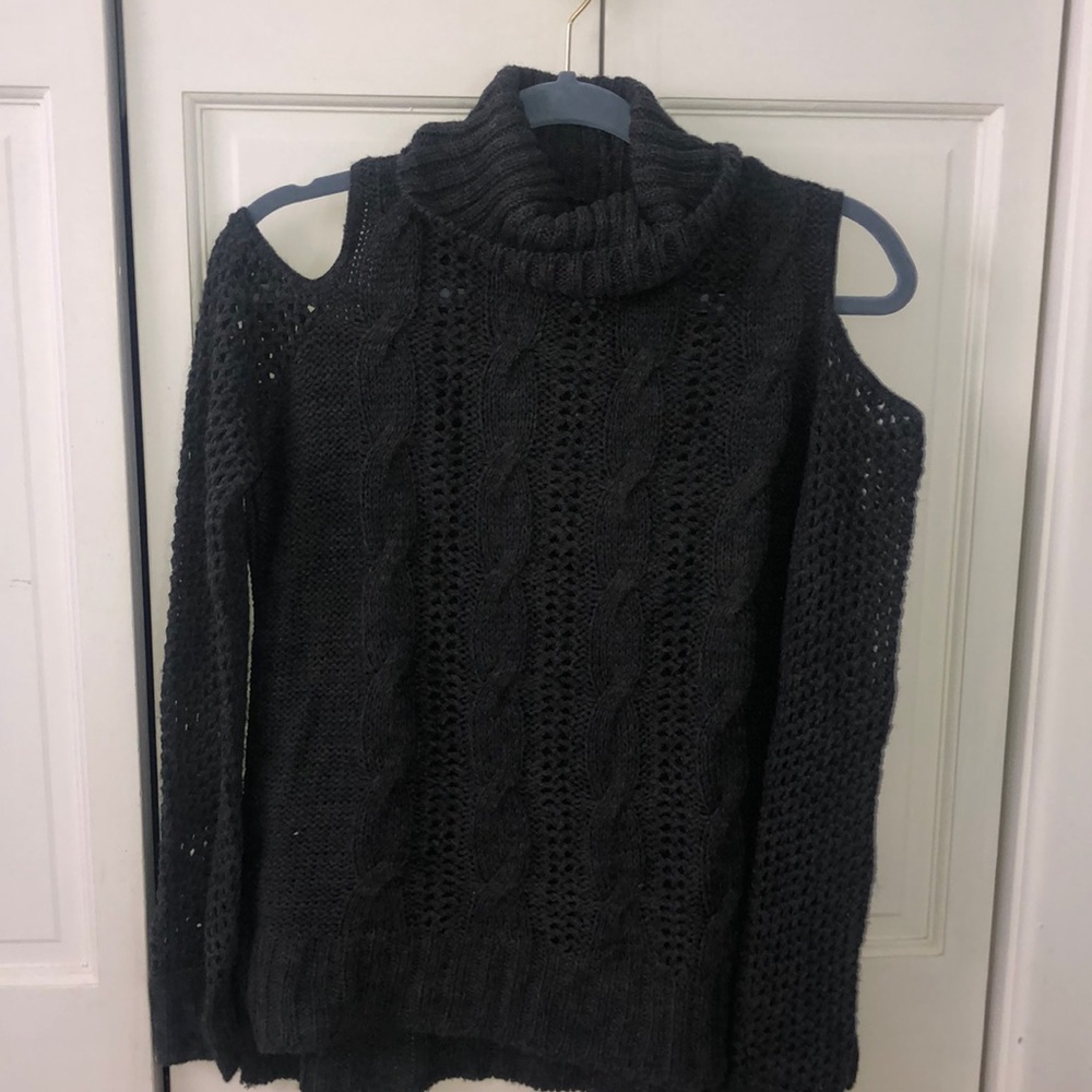 Women’s American Eagle Sweater
